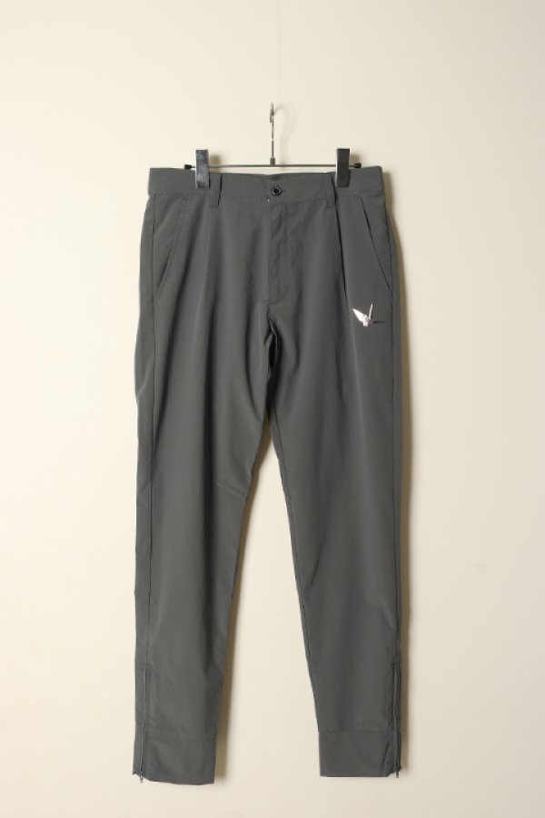 画像2: 【 30%OFF セール55,000円→38,500円】 1PIU1UGUALE3 GOLF ウノピゥウノウグァーレトレ ゴルフ ZIP PANTS{-BCS} (2)