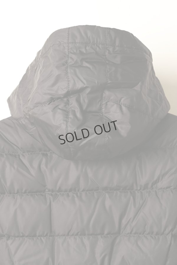 画像9: {SOLD}MONCLER モンクレール FLAMMETTE GIUBBOTTO ロングダウンジャケット（レディース）{H20931C5090054155999-BBA} (9)