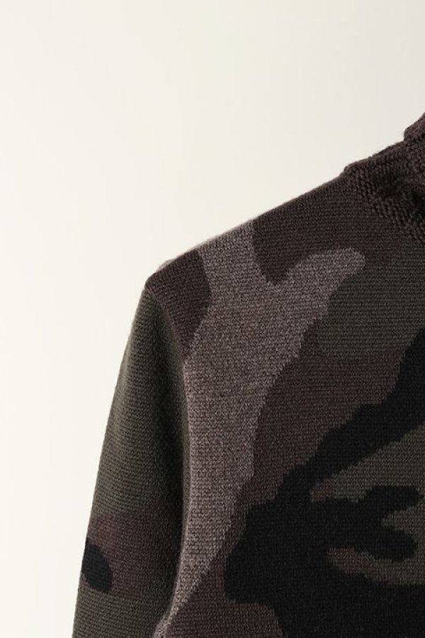 画像3: 【 30%OFF セール49,500円→34,650円】 AKM エイケイエム CASHWOOL CAMO TURTLE NECK{-AEA} (3)