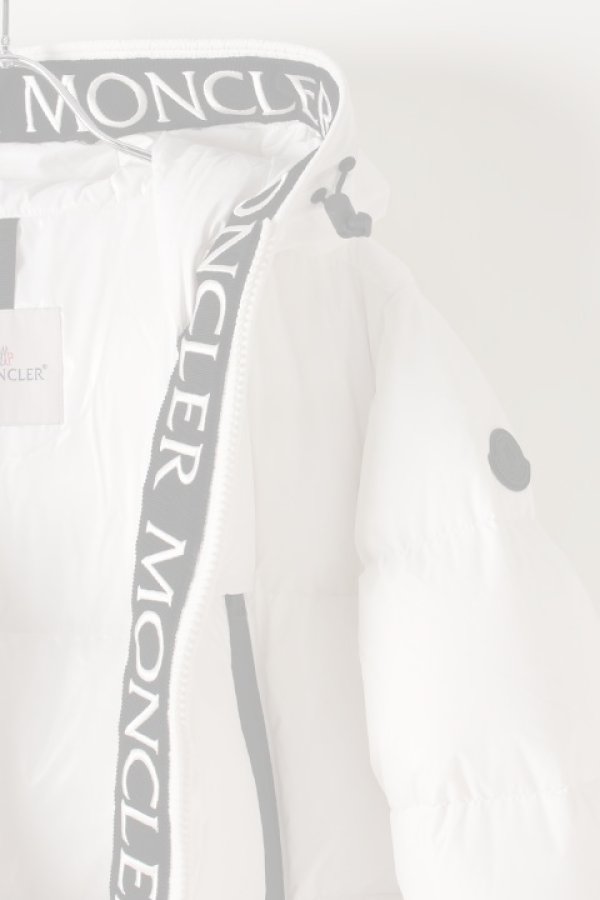 画像4:  {SOLD} MONCLER モンクレール MONTCLA JACKET {0914194385C0300-042-AIA}  :MC-1909-01  (4)