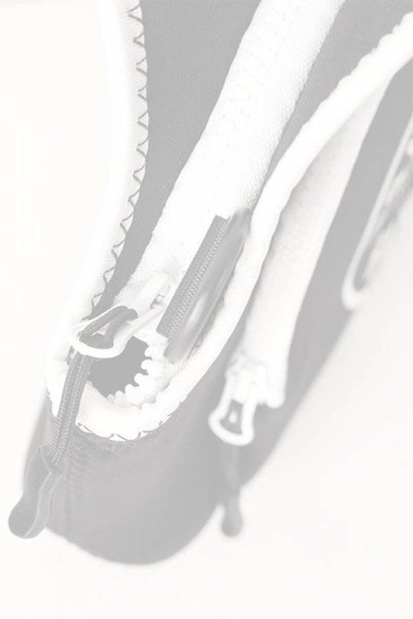画像5:   【ハワイ限定】MARK & LONA｜マークアンドロナ STYLISH NEOPRENE TOTEBAG{MLS-9B-SB83HWI-BLK-AIA} (5)
