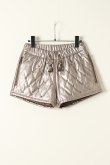 画像1: 【 10%OFF セール｜41,800円→37,620円】 MARK & LONA BLACKBOX マークアンドロナ ブラックボックス Twiggy Quilt Shorts{MLBKW-17W-T31-GLD-AGA} (1)