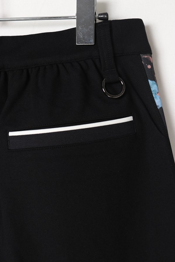 画像4: 【 30%OFF セール40,700円→28,490円】 MARK & LONA マークアンドロナ Pulse Camo Structured knit Shorts | MEN{-BES} (4)