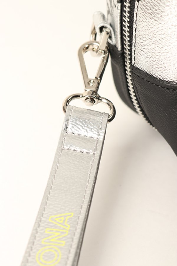 画像5: 【 30%OFF セール27,500円→19,250円】 MARK & LONA マークアンドロナ Cray Metallic Pouch{-BDS} (5)