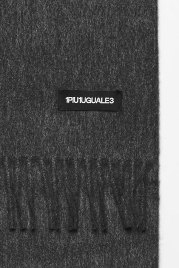 画像2: 【 40%OFFタイムセール 60,500円→36,300円】 1piu1uguale3 ウノピゥウノウグァーレトレ CASHMERE 30×160 MUFFLER by BEGG＆Co{MRG310-CAS014-97-AIA} (2)