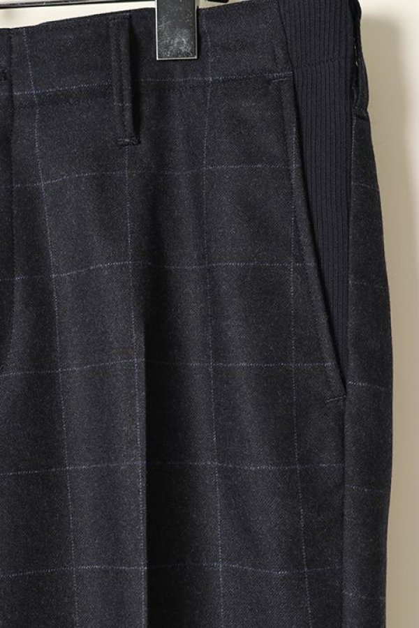 画像2: 1piu1uguale3 ウノピゥウノウグァーレトレ RIB TAPERED SLACKS{MRP487-WOL116-57-BAA} (2)