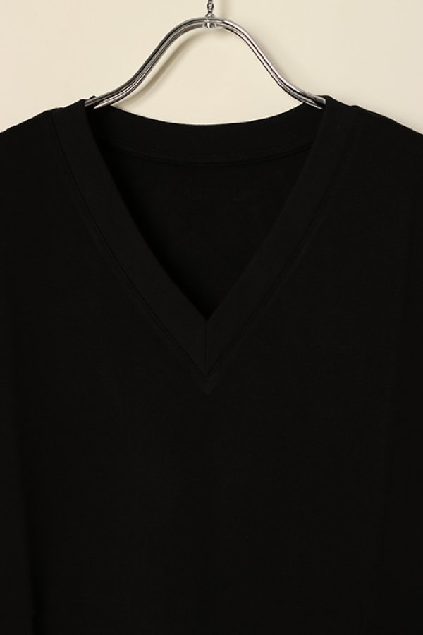画像2: 【 40%OFF セール29,700円→17,820円】 1piu1uguale3 ウノピゥウノウグァーレトレ S/S V-NECK{-BCA} (2)