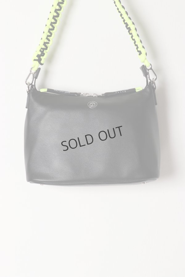 画像2: {SOLD}MARK & LONA マークアンドロナ 【T-LINE】VIta Sling Bag{-BES} (2)