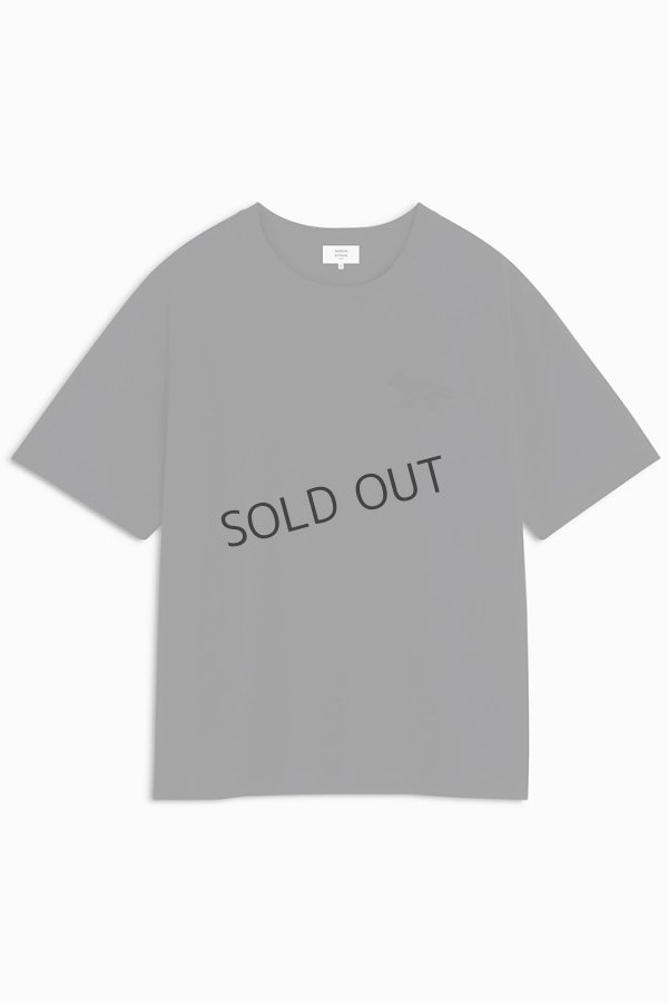 画像1: MAISON KITSUNE メゾンキツネ エンボス プロフィール フォックス オーバーサイズ Tシャツ{-BES} (1)