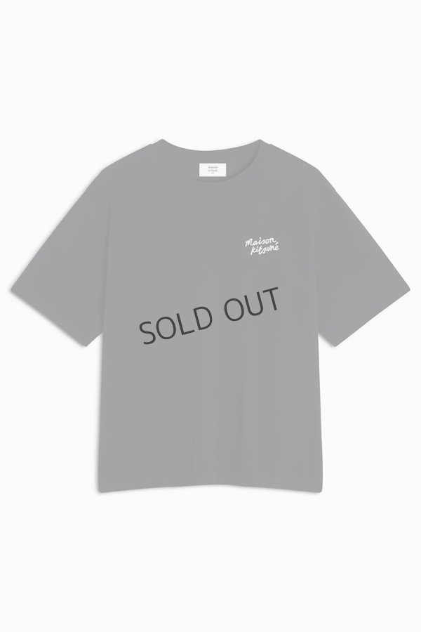 画像1: MAISON KITSUNE メゾンキツネ ハンドライティング エンブロイダリー オーバーサイズ Tシャツ {-BES} (1)
