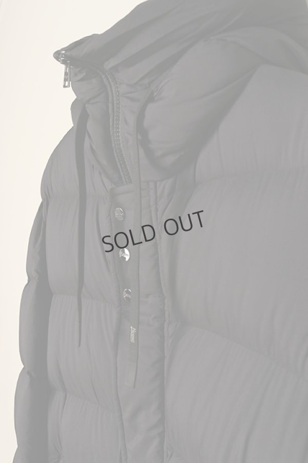 画像4: {SOLD}HERNO ヘルノ フーデッドパデッドミディコート{PI001054U12403-9393-BCA} (4)