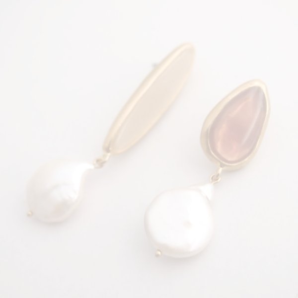 画像2:  {SOLD} ADER.bijoux アデルビジュー BLOCK PEARL pearl pierce{-AIA} (2)