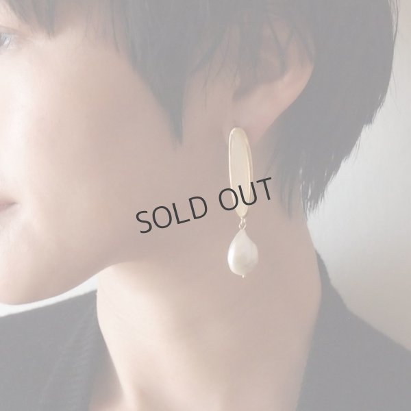 画像4: {SOLD}ADER.bijoux アデルビジュー BLOCK PEARL pearl pierce{-AIA} (4)