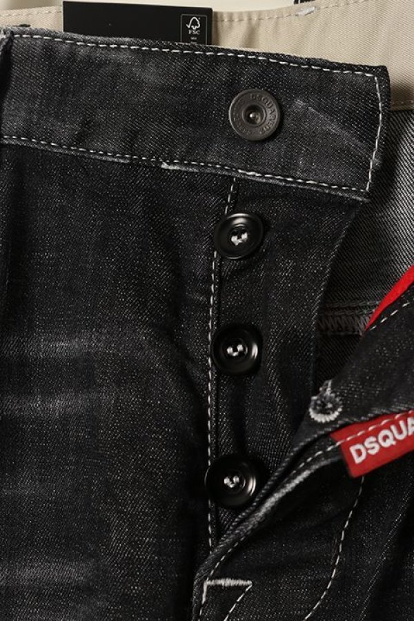 画像4: 【 30%OFF セール107,800円→75,460円】 DSQUARED2 ディースクエアード Black Clean Wash Skater Jeans{S71LB1088S30357900/S78LB0069S30839470-BBA} (4)