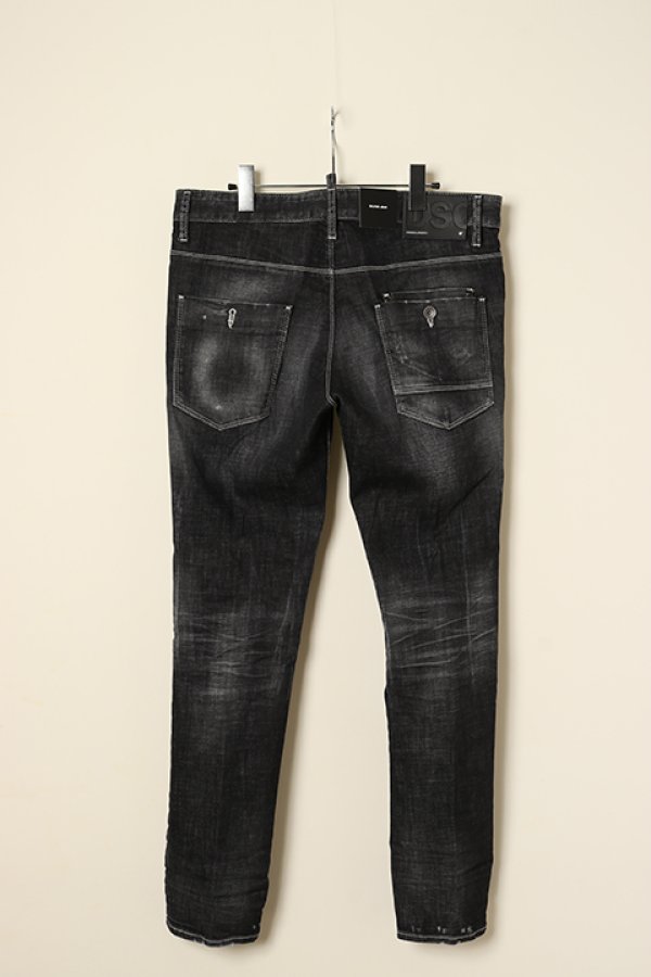 画像8: 【 30%OFF セール107,800円→75,460円】 DSQUARED2 ディースクエアード Black Clean Wash Skater Jeans{S71LB1088S30357900/S78LB0069S30839470-BBA} (8)
