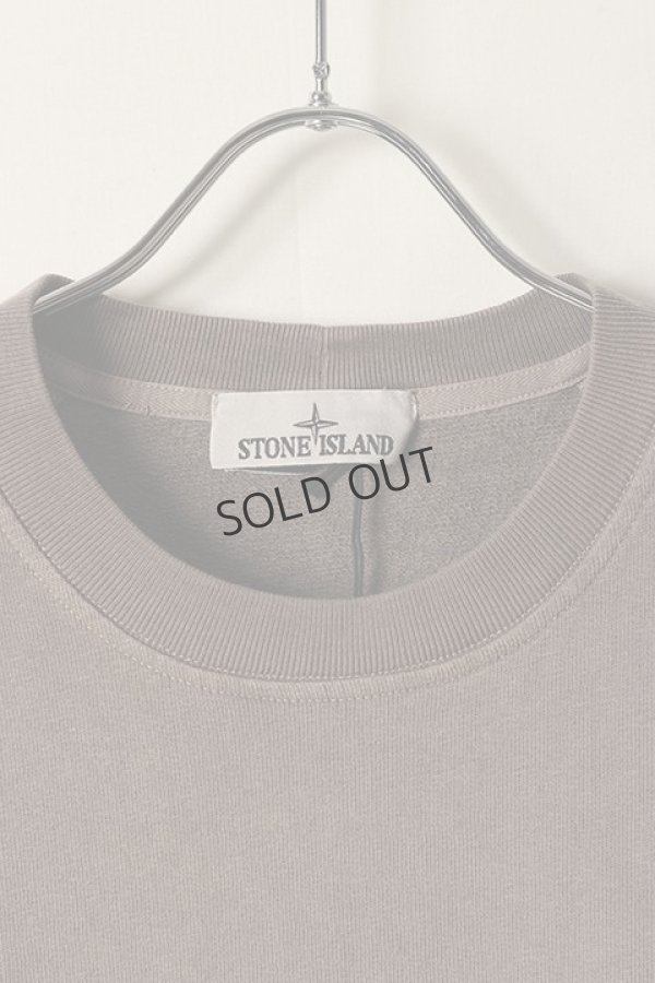 画像2: {SOLD}STONE ISLAND ストーンアイランド 66060 ‘OLD’ TREATMENT クルーネックスウェットシャツ{-BDS} (2)