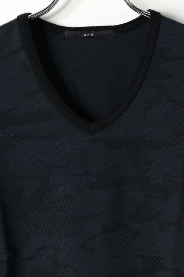 画像2: 【 20%OFF セール17,600円→14,080円】 AKM エイケイエム ORIGINAL 40/2 KANOKO 【CAMO】 V-NECK T{-AFS} (2)