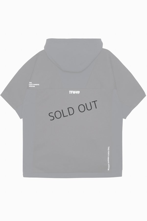 画像2: {SOLD}TFW49 ティーエフダブリューフォーティーナイン CARDBOARD MATERIAL SHORT SLEEVE HOODIE{-BEA} (2)