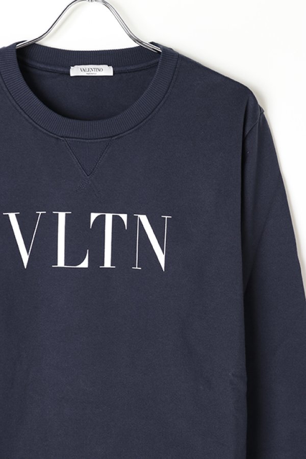 画像2: 【 30%OFF セール88,000円→61,600円】 Valentino ヴァレンティノ VLTN L/S SWEAT{TV3MF10G3TV-NB4(NAVY)-BJS} (2)