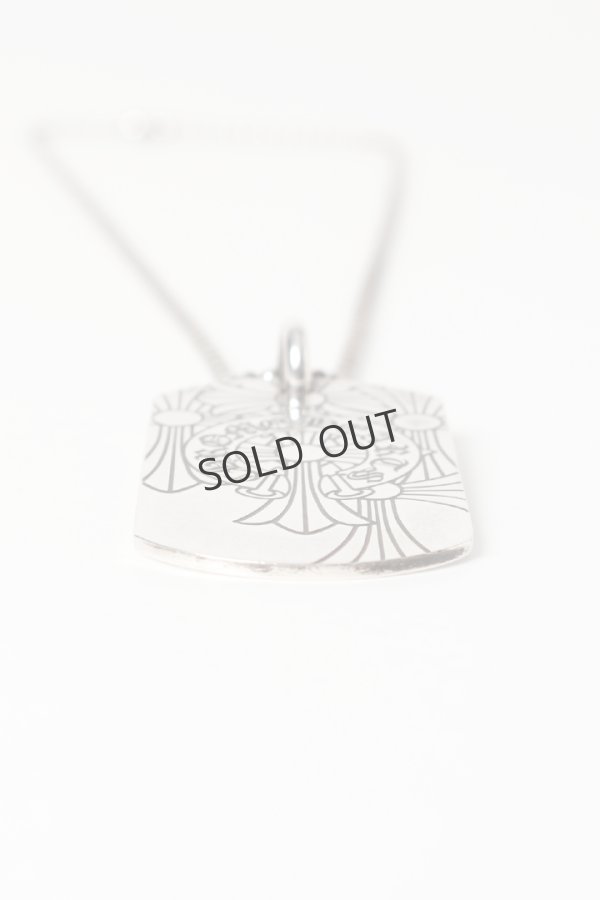 画像8: {SOLD}☆新品未使用 Chrome Hearts クロムハーツ ゴッドブレスワールド ドッグタグ ペンダント (8)