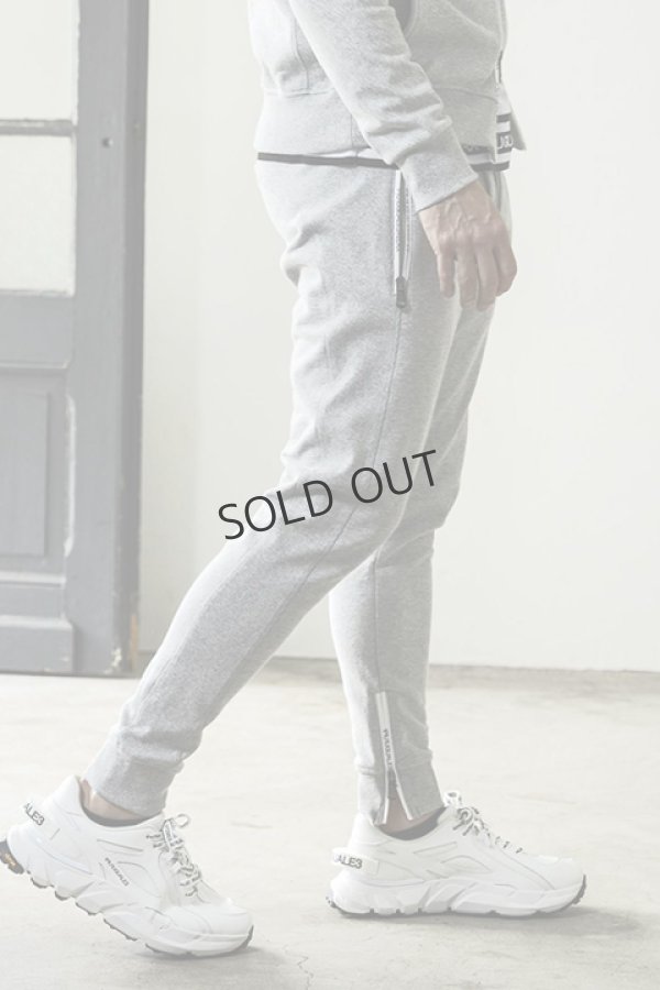 画像4: {SOLD}1piu1uguale3 RELAX ウノピゥウノウグァーレトレ リラックス ジップロゴスウェットロングパンツ{-BDA} (4)