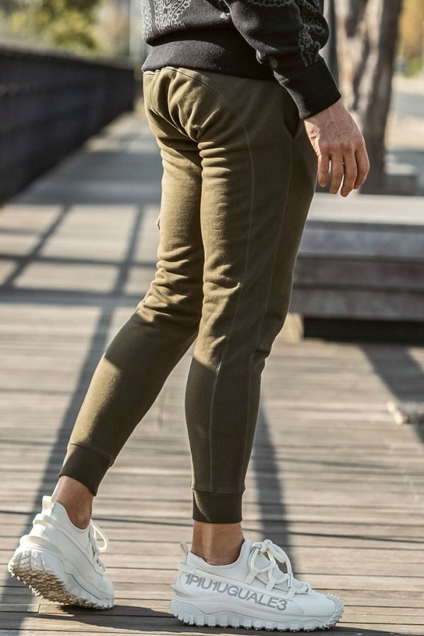 画像4: 1piu1uguale3 RELAX ウノピゥウノウグァーレトレ リラックス ビッグファスナーカーゴポケットスウェットパンツ{-BEA} (4)