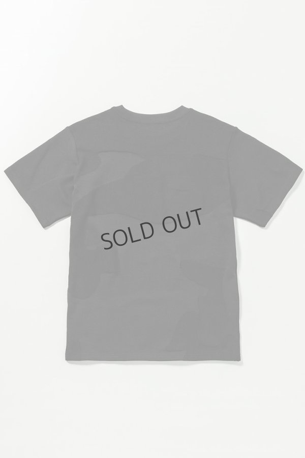 画像2: 1piu1uguale3 RELAX ウノピゥウノウグァーレトレ リラックス ビッグカモジャガードTシャツ{-BES} (2)