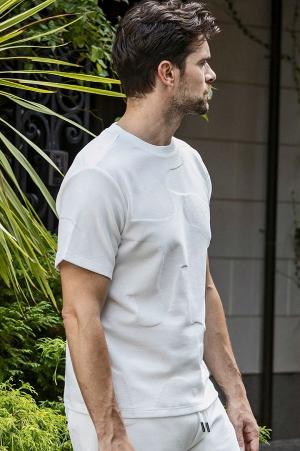 画像4: 【 30%OFF セール9,900円→6,930円】 1piu1uguale3 RELAX ウノピゥウノウグァーレトレ リラックス ビッグカモジャガードTシャツ{-BES} (4)