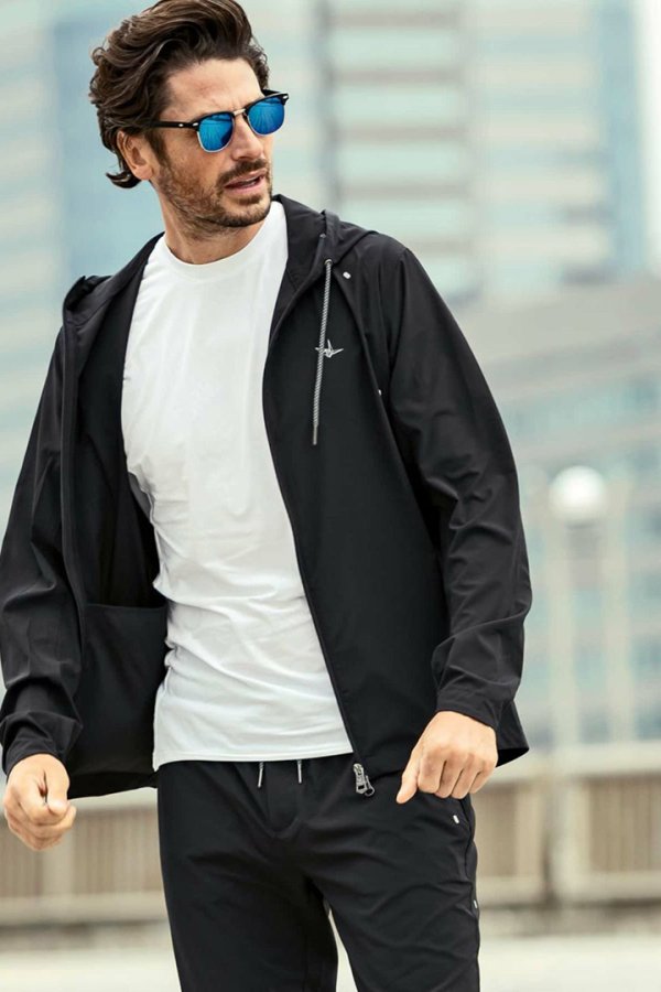 画像7: 【 40%OFF セール｜18,920円→11,352円】 1piu1uguale3 RELAX ウノピゥウノウグァーレトレ リラックス 縦ロゴランニングパーカー{-BCS} (7)