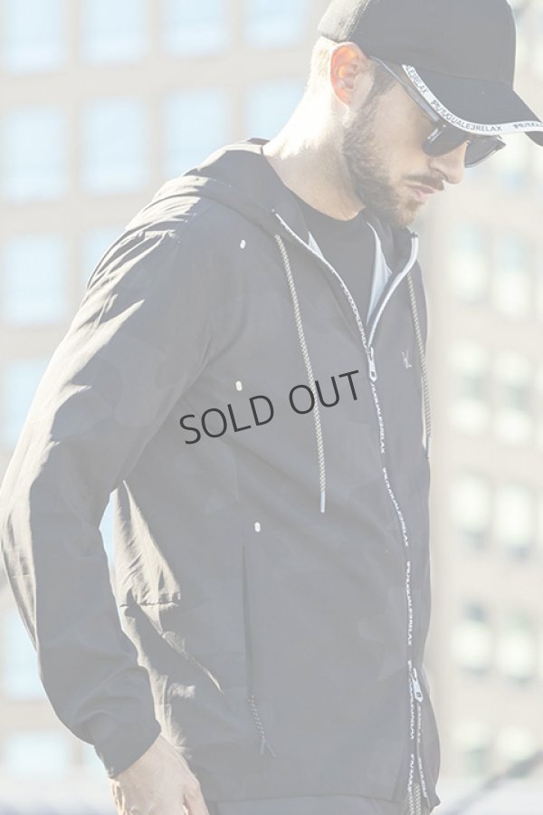 画像2: {SOLD}1piu1uguale3 RELAX ウノピゥウノウグァーレトレ リラックス 総柄ランニングパーカー{-BDS} (2)