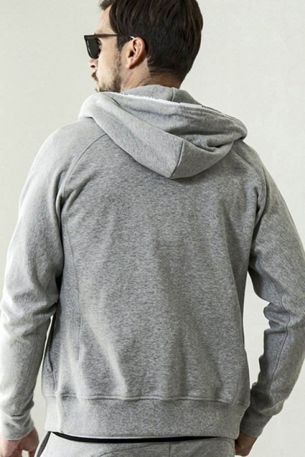 画像4: 【 40%OFF セール18,920円→11,352円】 1piu1uguale3 RELAX ウノピゥウノウグァーレトレ リラックス ジップロゴスウェットパーカー{-BDA} (4)