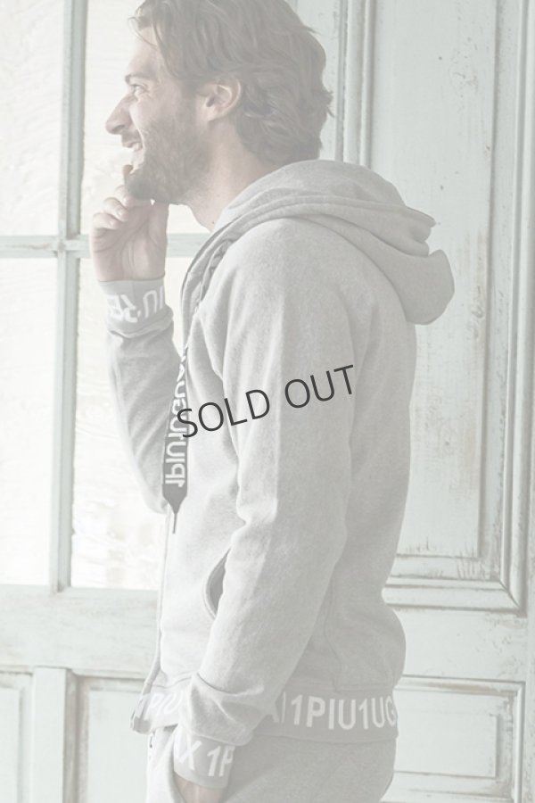 画像2: {SOLD}1piu1uguale3 RELAX ウノピゥウノウグァーレトレ リラックス ワイドスピンドルロゴスウェットパーカー{-BDA} (2)
