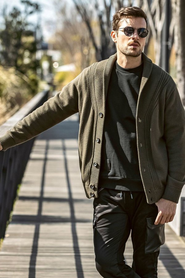 画像7: 【 10%OFF セール18,920円→17,028円】 1piu1uguale3 RELAX ウノピゥウノウグァーレトレ リラックス レザーパッチスウェットクルーネックプルオーバー{-BEA} (7)