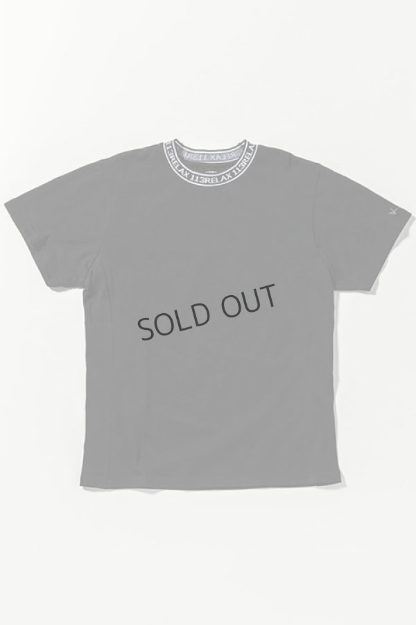 画像6: {SOLD}1piu1uguale3 RELAX ウノピゥウノウグァーレトレ リラックス ネックロゴ半袖Tシャツ{-BDA} (6)