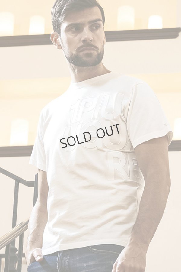 画像2: {SOLD}1piu1uguale3 RELAX ウノピゥウノウグァーレトレ リラックス フェイクレザーロゴ半袖Tシャツ{-BDA} (2)