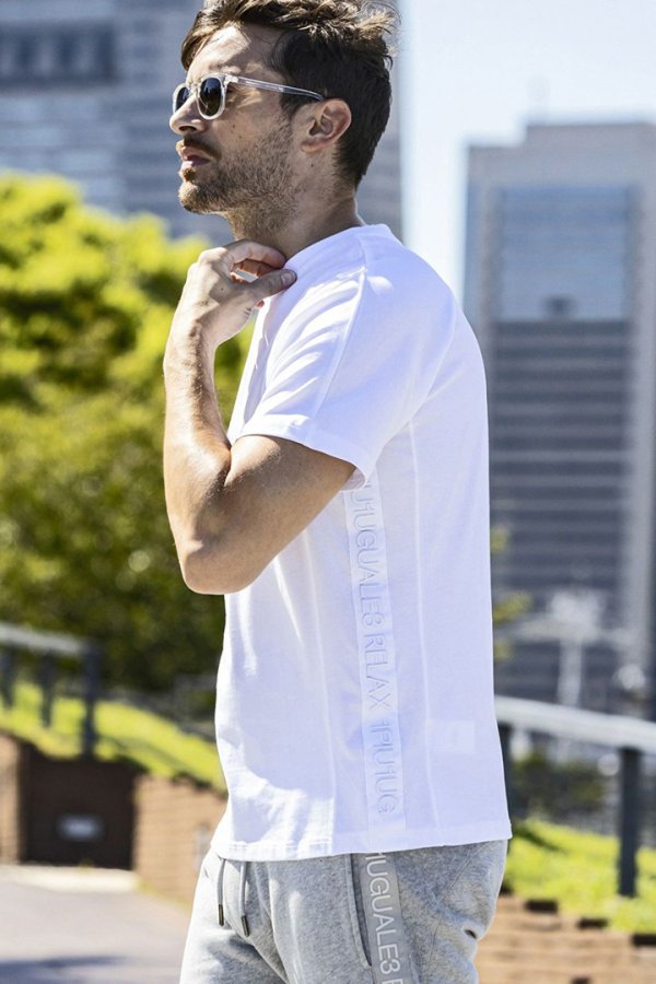 画像2: 【 30%OFF セール7,920円→5,544円】 1piu1uguale3 RELAX ウノピゥウノウグァーレトレ リラックス テープロゴ半袖Tシャツ{-BES} (2)