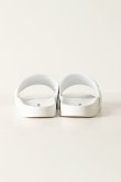 画像3: 【 10%OFF セール3,300円→2,970円】 1piu1uguale3 RELAX ウノピゥウノウグァーレトレ リラックス MONOTONE SAGARA LOGO SHOWER SANDAL{-BAS} (3)