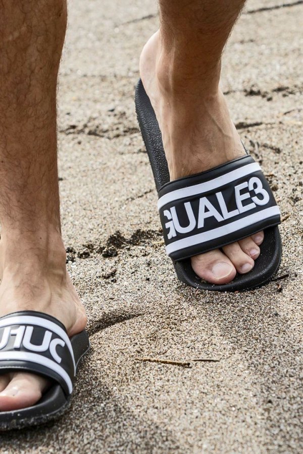 画像8: 1piu1uguale3 RELAX ウノピゥウノウグァーレトレ リラックス ラインロゴシャワーサンダル{-BES} (8)