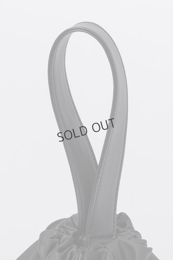 画像8: {SOLD}1piu1uguale3 RELAX ウノピゥウノウグァーレトレ リラックス シンセティックレザードローストリングバッグ{-BEA} (8)