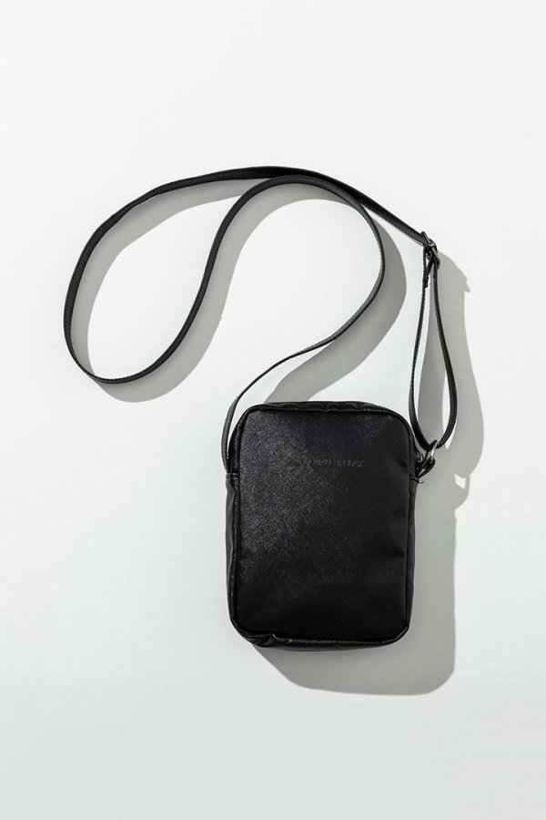 画像1: 1piu1uguale3 RELAX ウノピゥウノウグァーレトレ リラックス シンセティックサフィアーノミニショルダーバッグ{-BFS} (1)