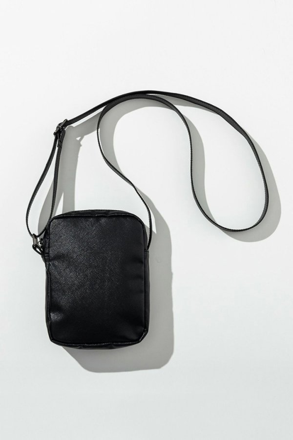 画像2: 1piu1uguale3 RELAX ウノピゥウノウグァーレトレ リラックス シンセティックサフィアーノミニショルダーバッグ{-BFS} (2)