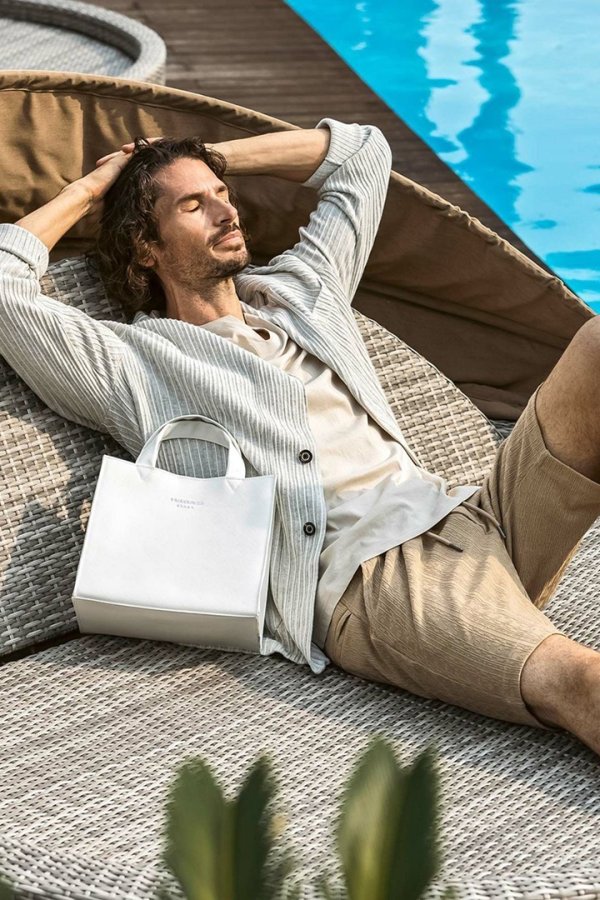 画像2: 1piu1uguale3 RELAX ウノピゥウノウグァーレトレ リラックス シンセティックサフィアーノミニトートバッグ{-BFS} (2)