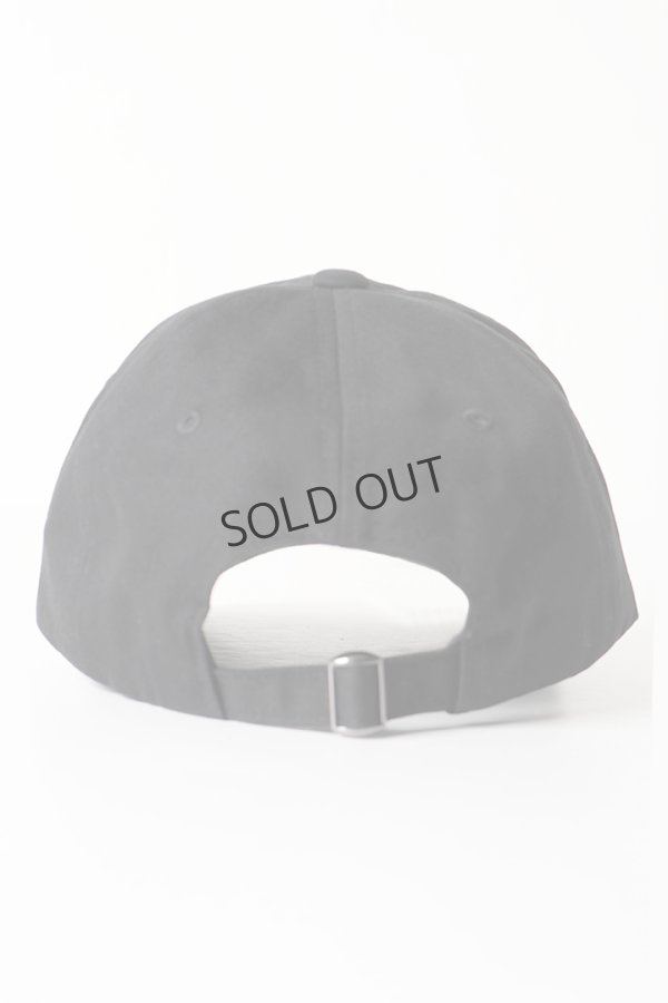 画像4: 1piu1uguale3 RELAX ウノピゥウノウグァーレトレ リラックス EMBOSSED LOGO CAP{-BFS} (4)