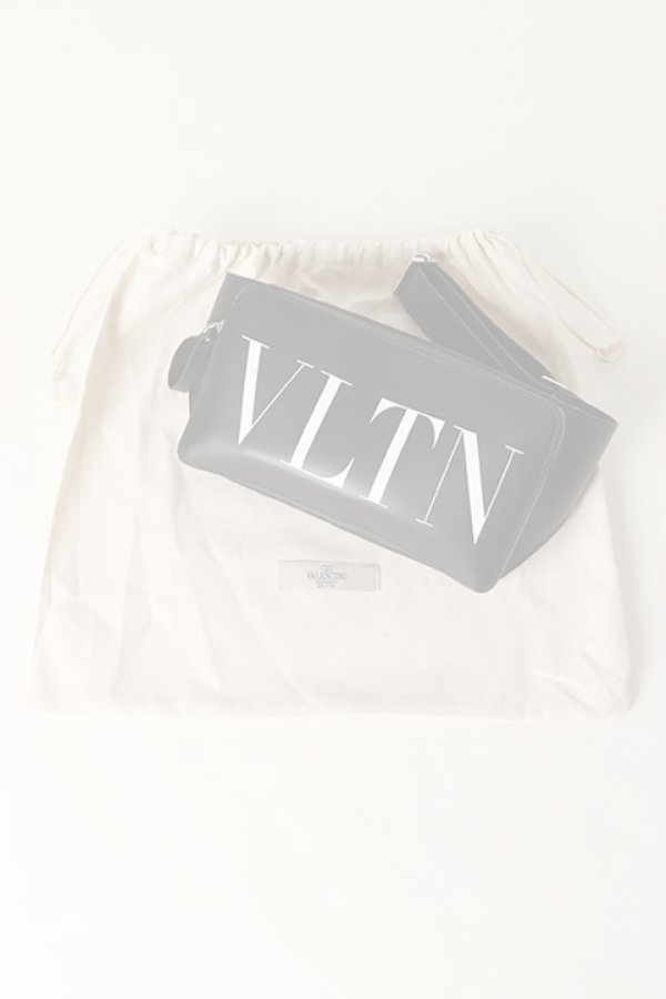 画像5:   Valentino ヴァレンティノ VLTN レザーベルトバッグ {UY0B0719WJW-0NI-BJA}  :UY0B0719WJW0NI-F  (5)