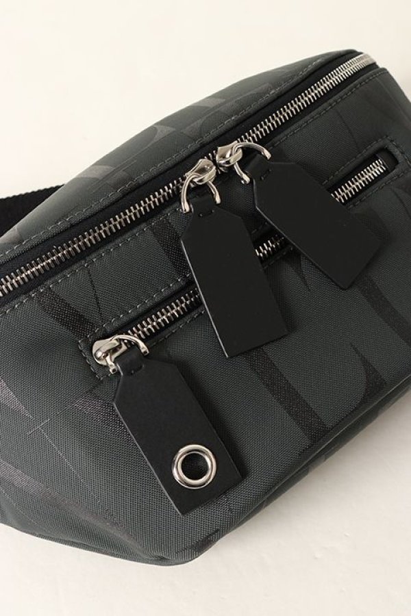 画像5: 【 30%OFF セール140,800円→98,560円】 Valentino ヴァレンティノ VLTN オールオーバープリントキャンバスウエストバッグ{UY0B0982BUK-71B-BJA} (5)