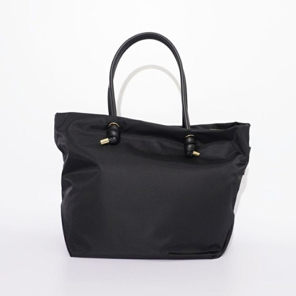 画像1:  ★先行予約商品★  VIOLAd'ORO ヴィオラドーロ BIANCA ノットハンドルナイロントートML サイズ{-BFS} (1)