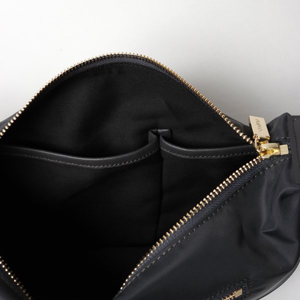 画像10: VIOLAd'ORO ヴィオラドーロ BIANCA ナイロンボディバッグ{-BFS} (10)