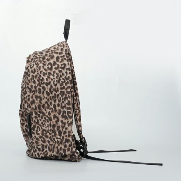 画像3:  ★先行予約商品★  VIOLAd'ORO ヴィオラドーロ GINO ナイロンバックパック レオパード柄{-BFS} (3)