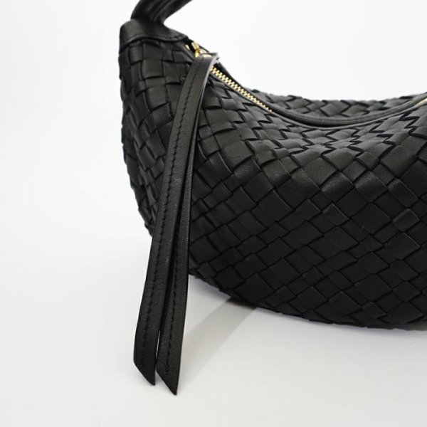 画像7:  ★先行予約商品★  VIOLAd'ORO ヴィオラドーロ MIRO レザーメッシュ三日月バッグ{-BFS} (7)