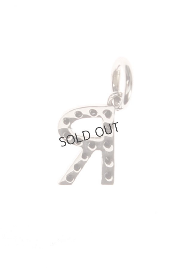 画像2: {SOLD}VIVIAN COUTURE ヴィヴィアンクチュール イニシャル（R）チャーム{HO0076010700-ABA} (2)